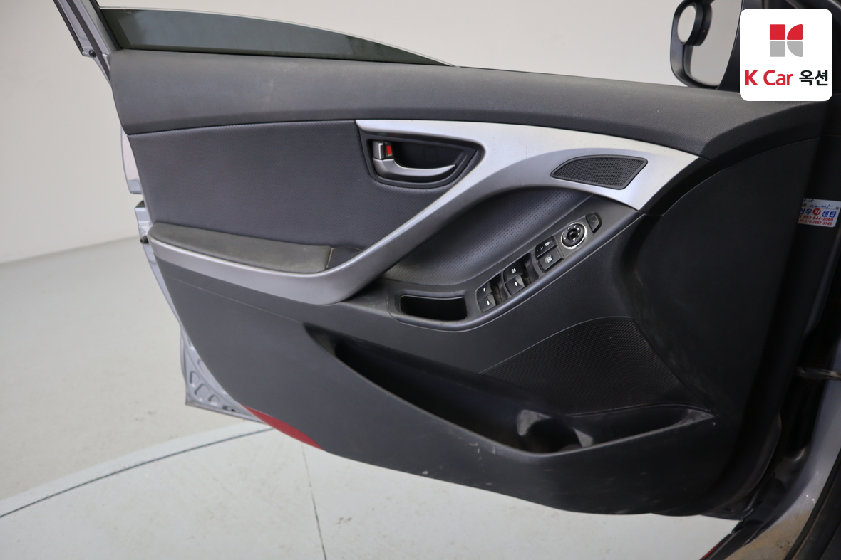 هيونداي إلانترا 2014 - صورة 8