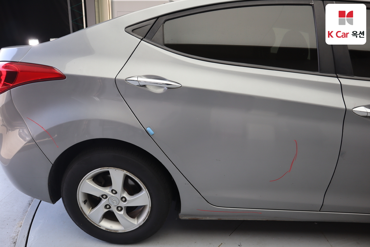 هيونداي إلانترا 2014 - صورة 41