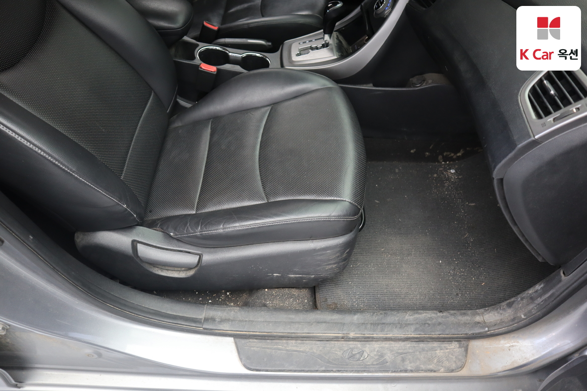 هيونداي إلانترا 2014 - صورة 27