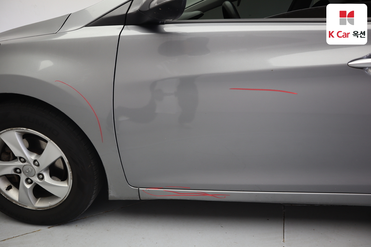 هيونداي إلانترا 2014 - صورة 32