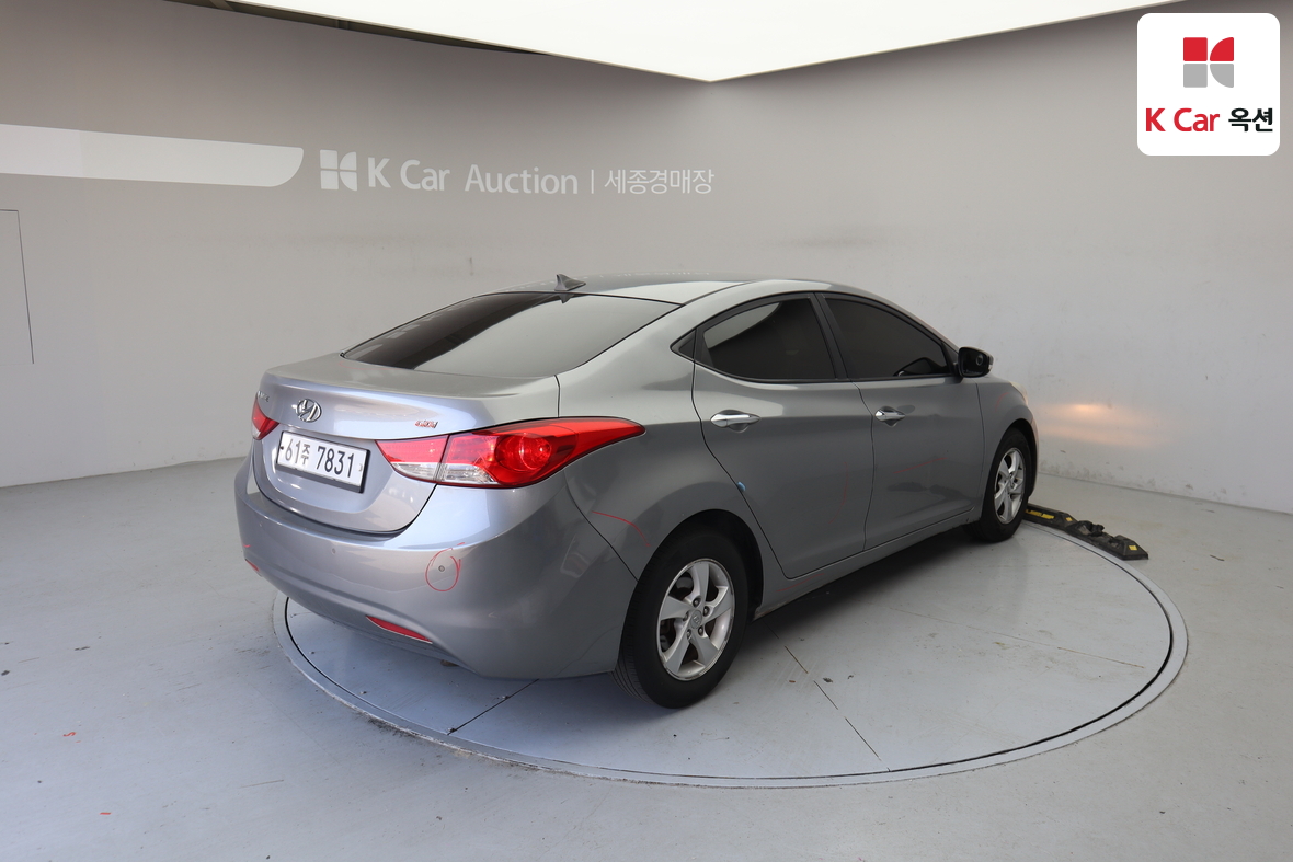 هيونداي إلانترا 2014 - صورة 2