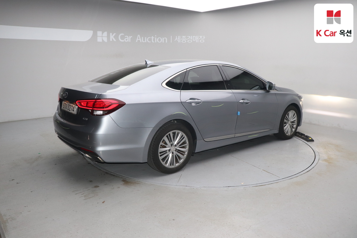 هيونداي أسلان 2015 - صورة 2