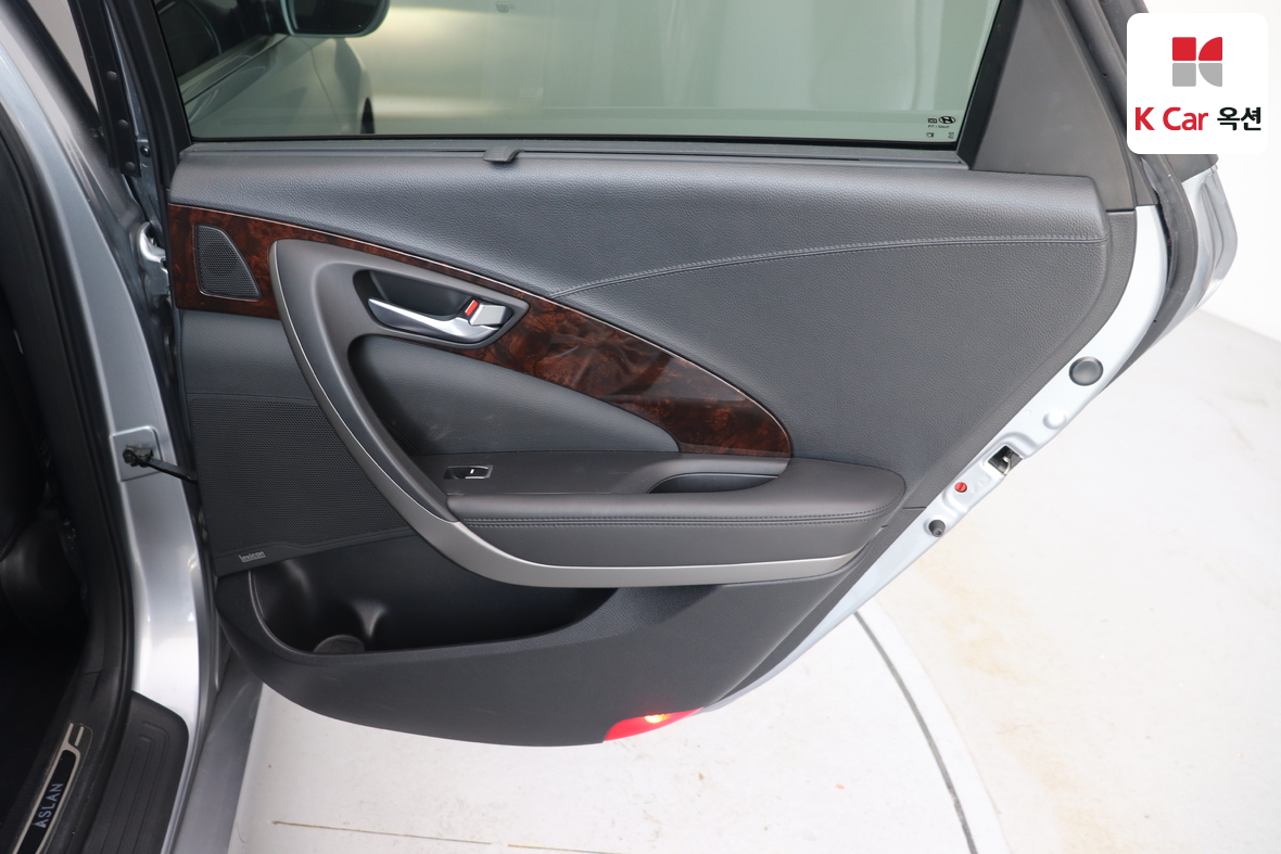 هيونداي أسلان 2015 - صورة 28