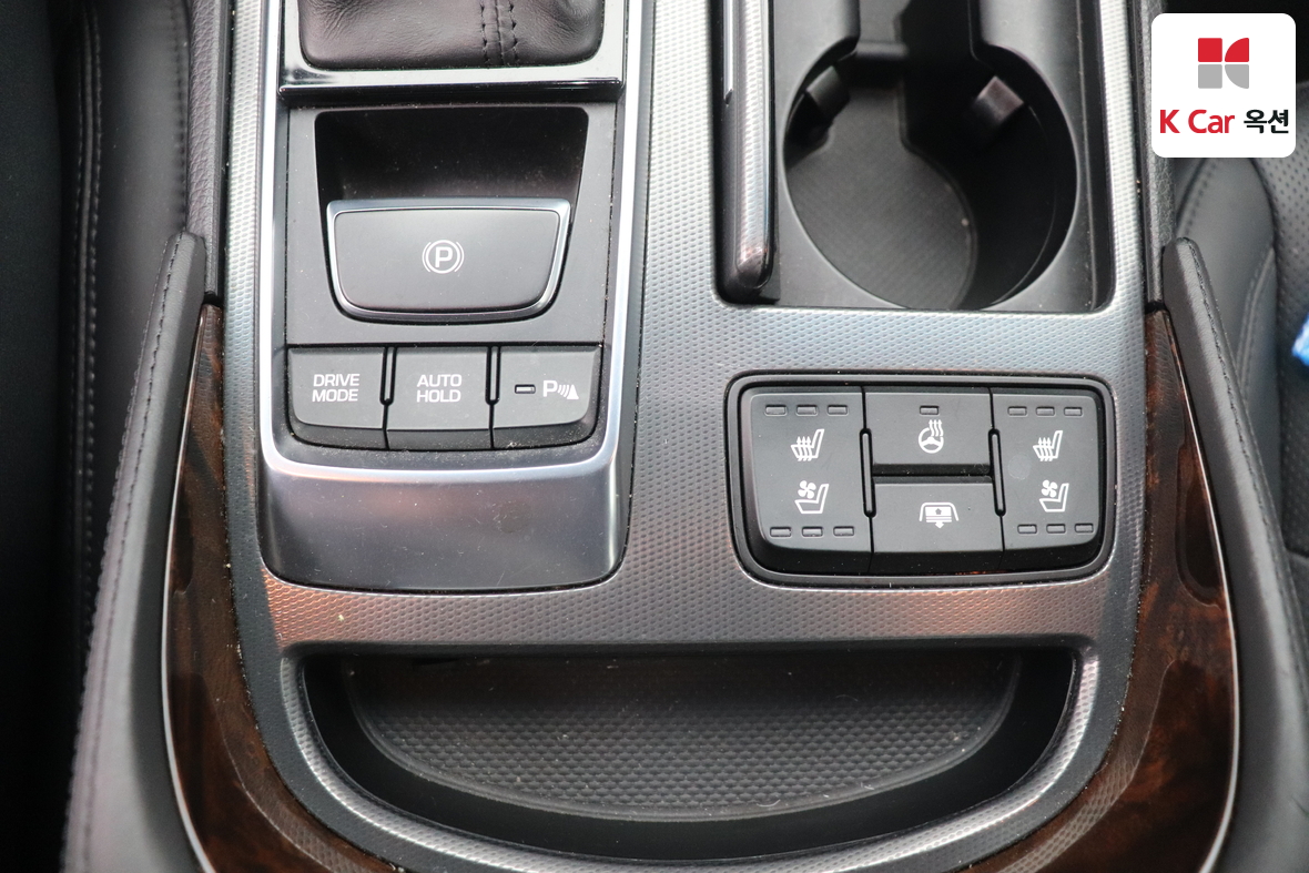 هيونداي أسلان 2015 - صورة 15