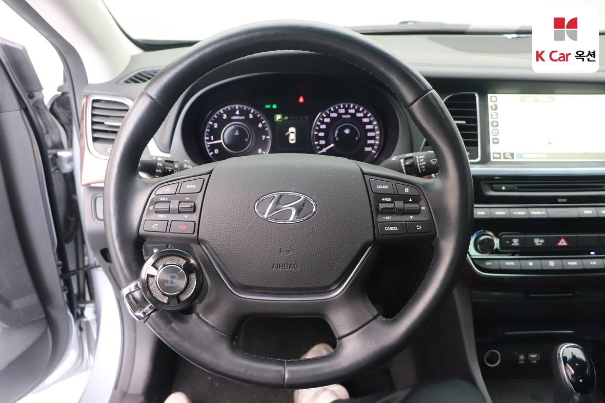 هيونداي أسلان 2015 - صورة 10