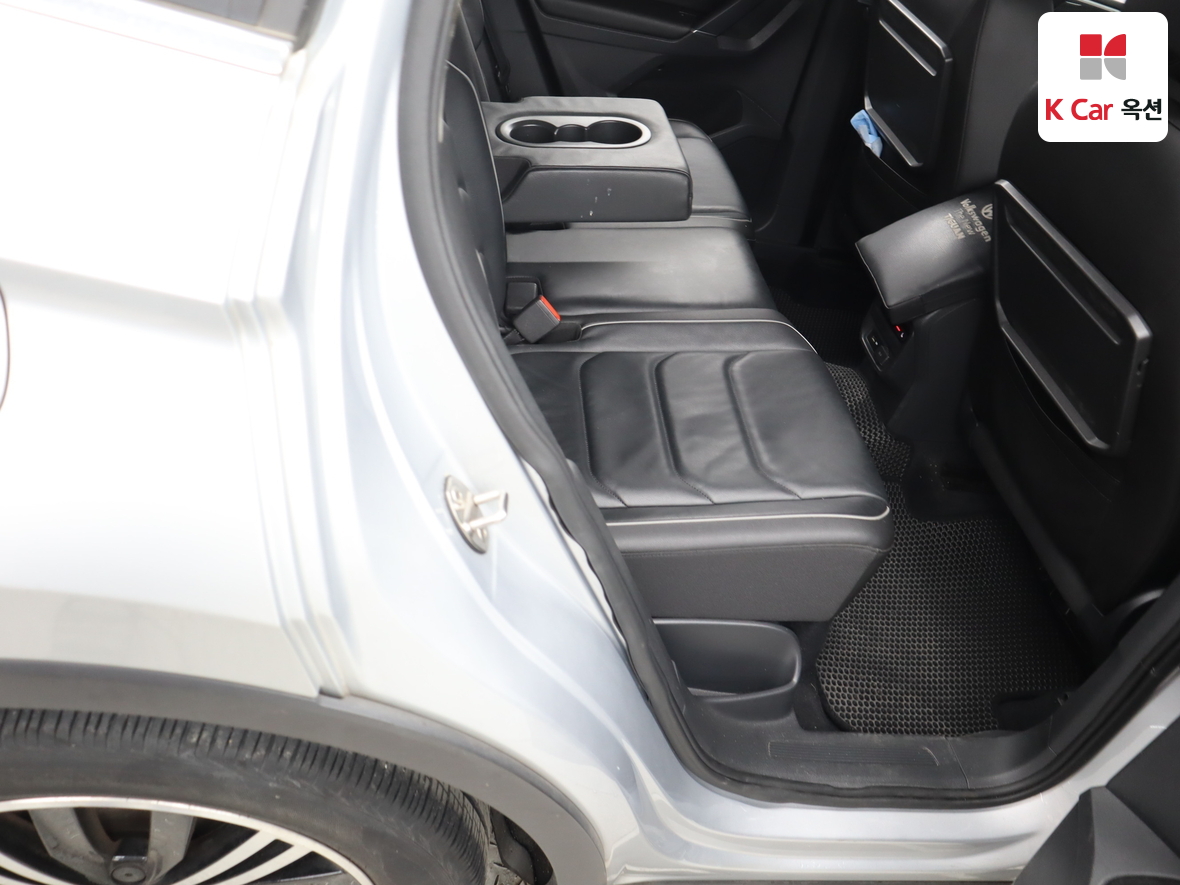 Volkswagen Tiguan - 30