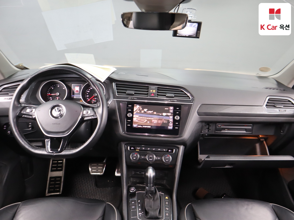 Volkswagen Tiguan - 3