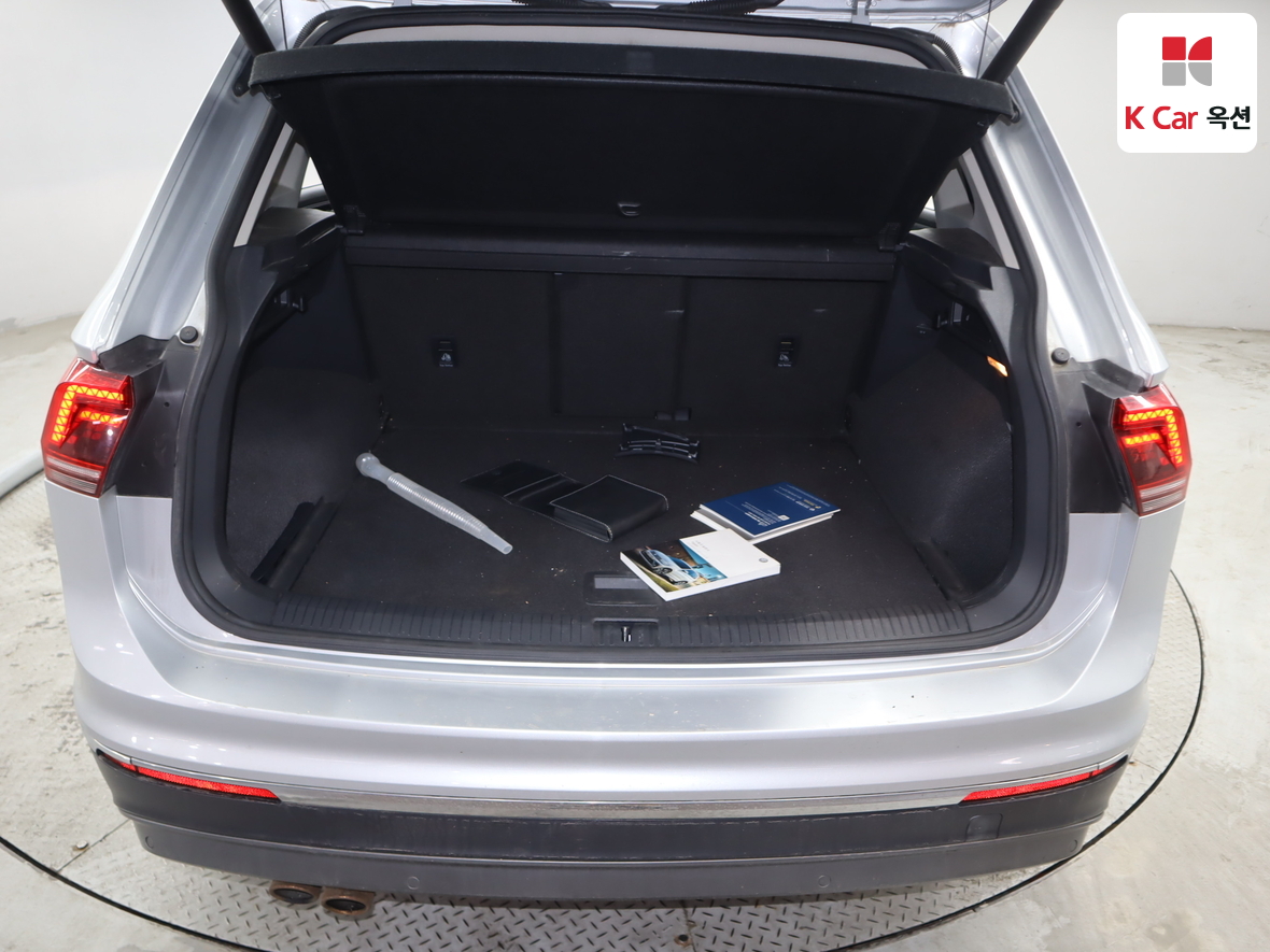 Volkswagen Tiguan - 26