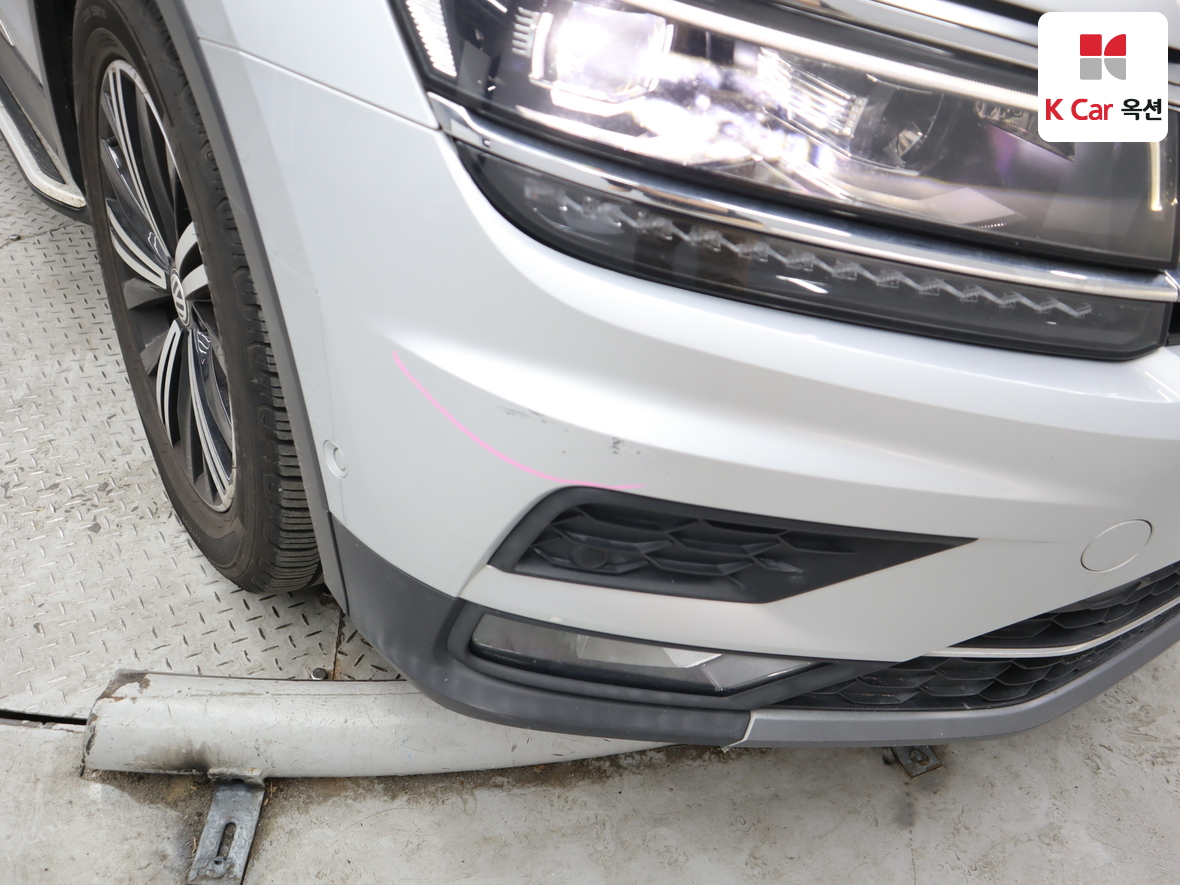 Volkswagen Tiguan - 43
