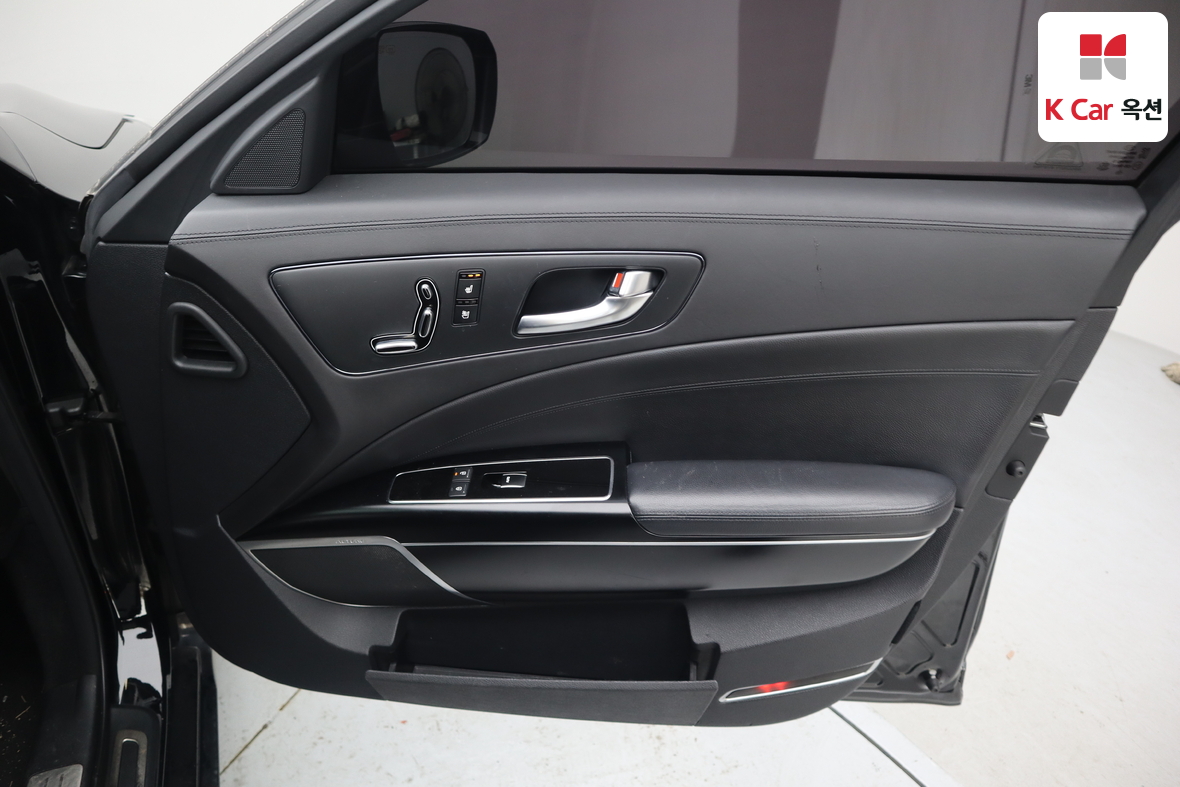 كيا K9 2013 - صورة 29