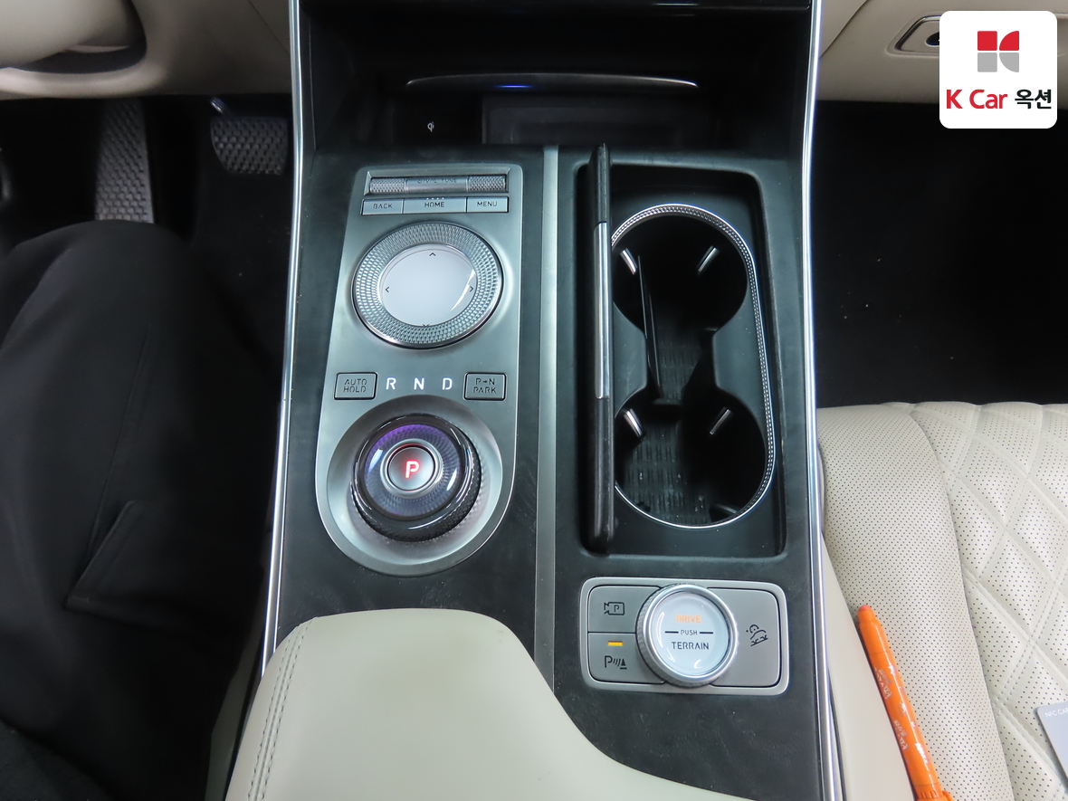 جينيسيس GV80 2022 - صورة 16