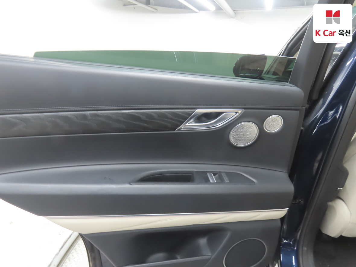 جينيسيس GV80 2022 - صورة 24