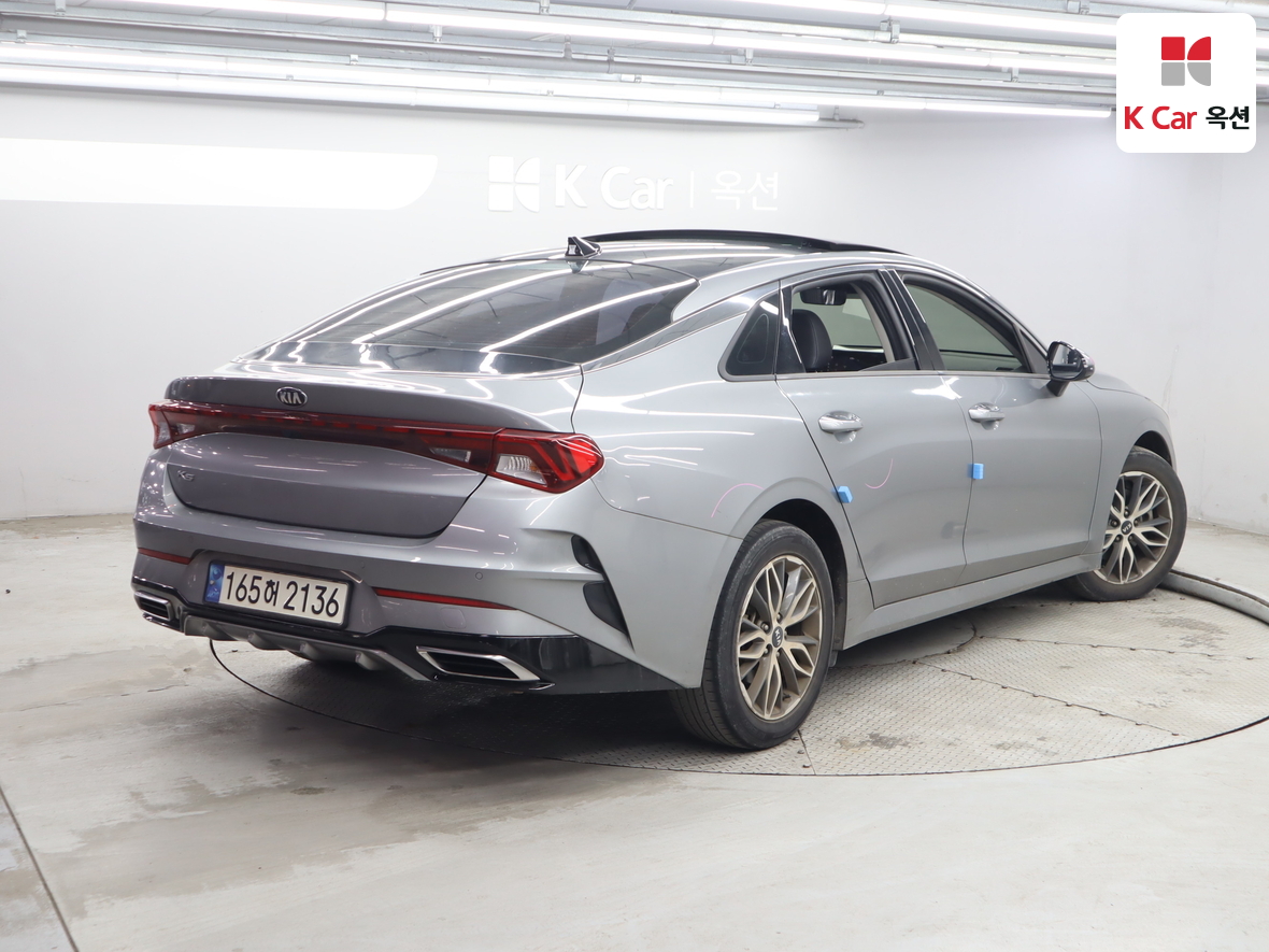 Kia K5 2021 - Image 2