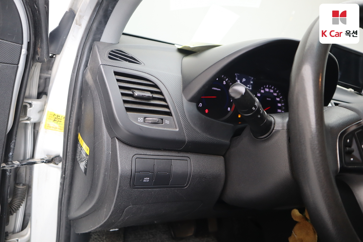 Hyundai Accent - 9