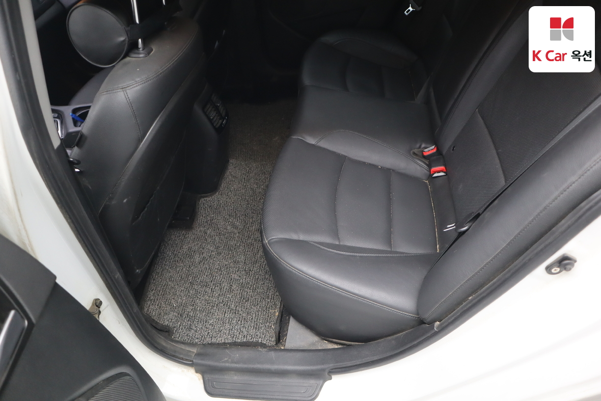 Kia K5 2015 - Image 21