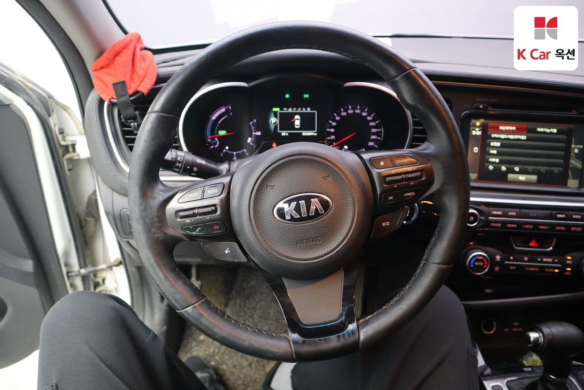 Kia K5 2015 - Image 10
