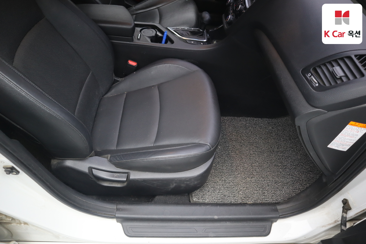 Kia K5 2015 - Image 27