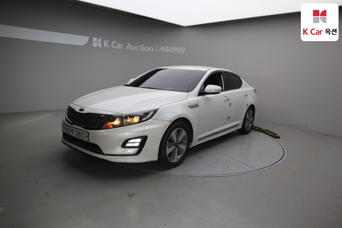 Kia K5 2015 - Image 1