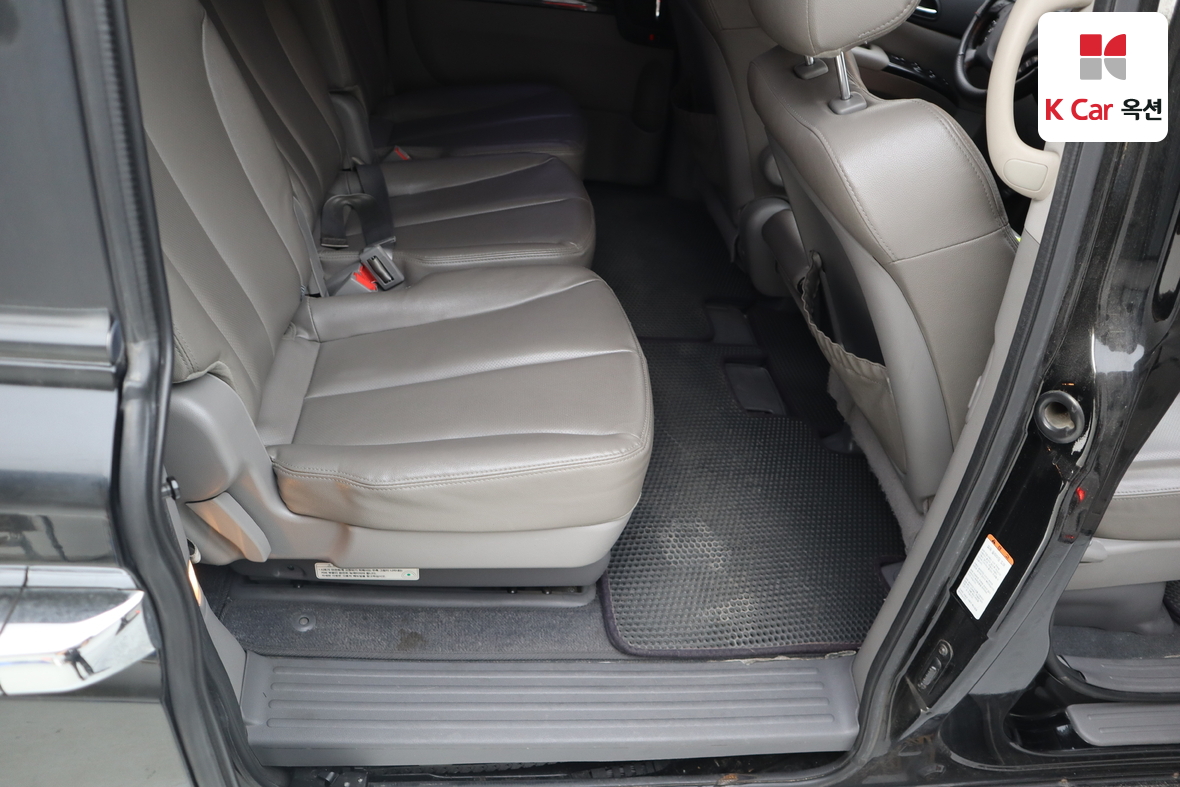 Kia Carnival 2012 - Image 29