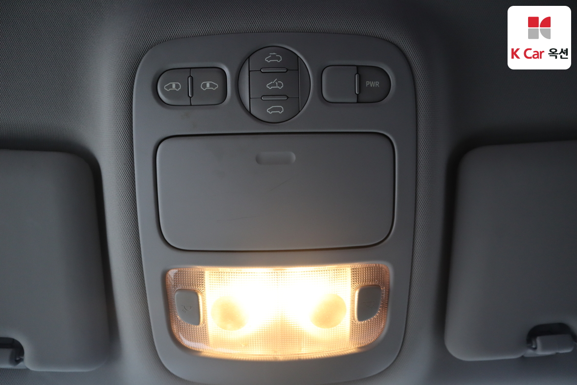 Kia Carnival 2012 - Image 13