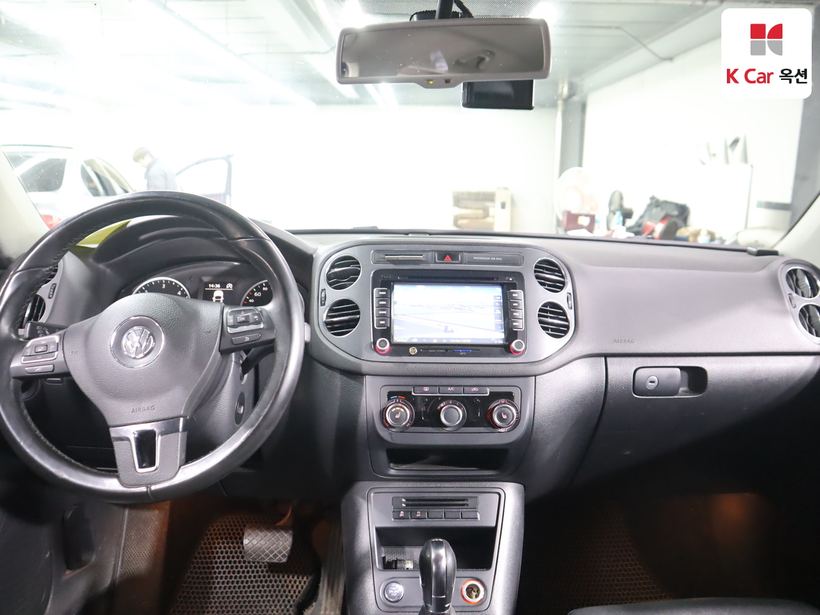 Volkswagen Tiguan - 3