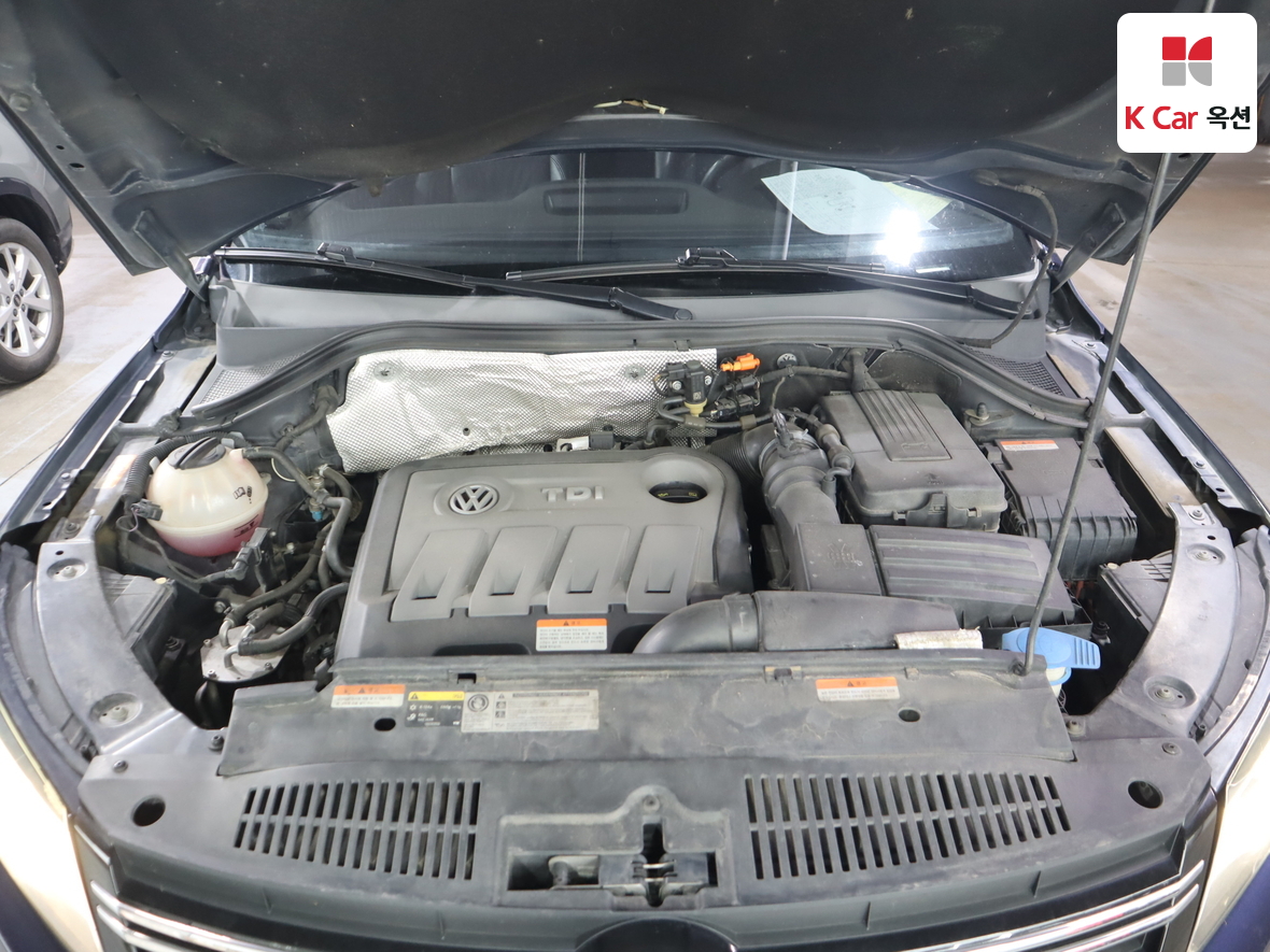 Volkswagen Tiguan - 36