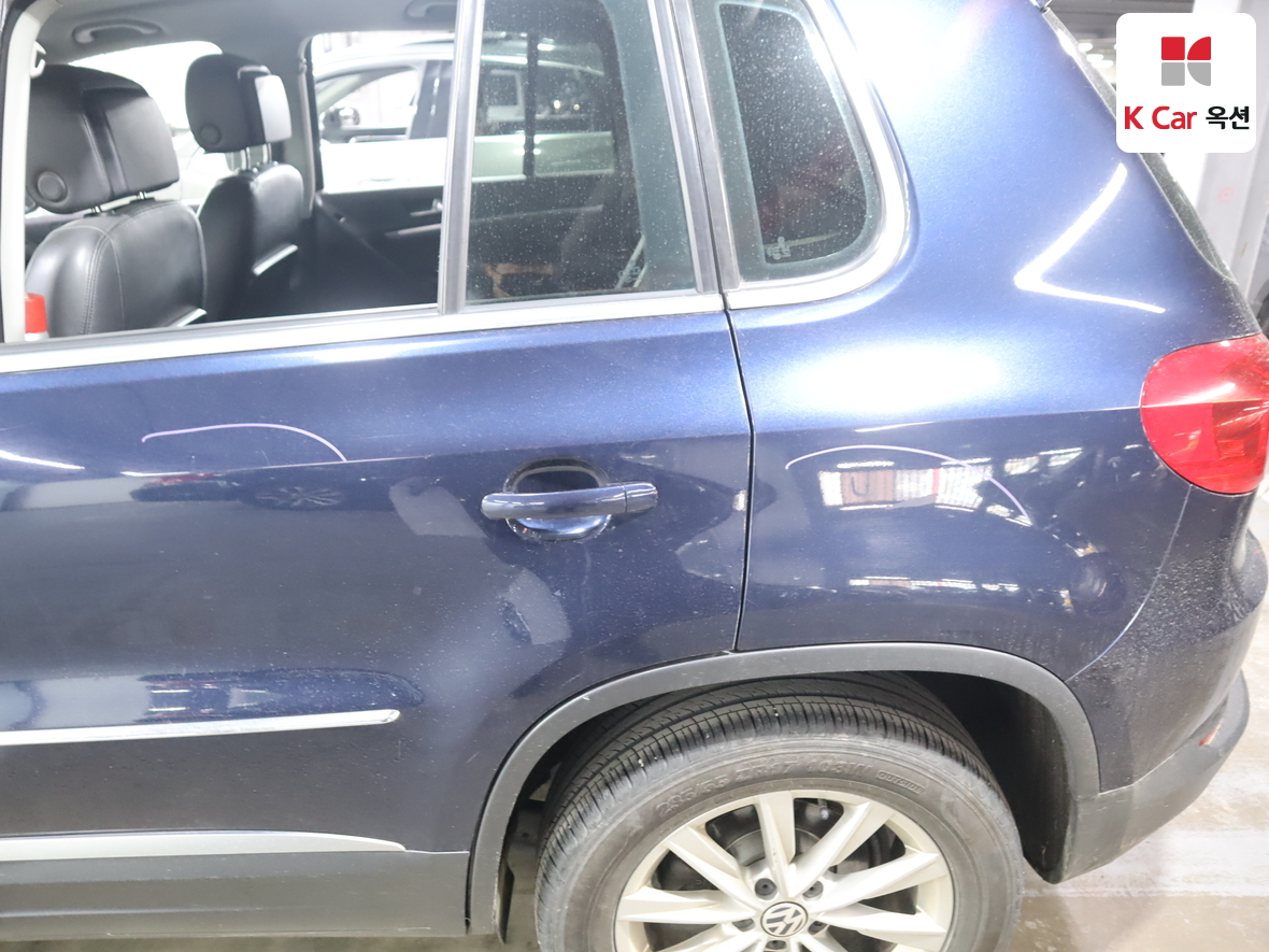 Volkswagen Tiguan - 44