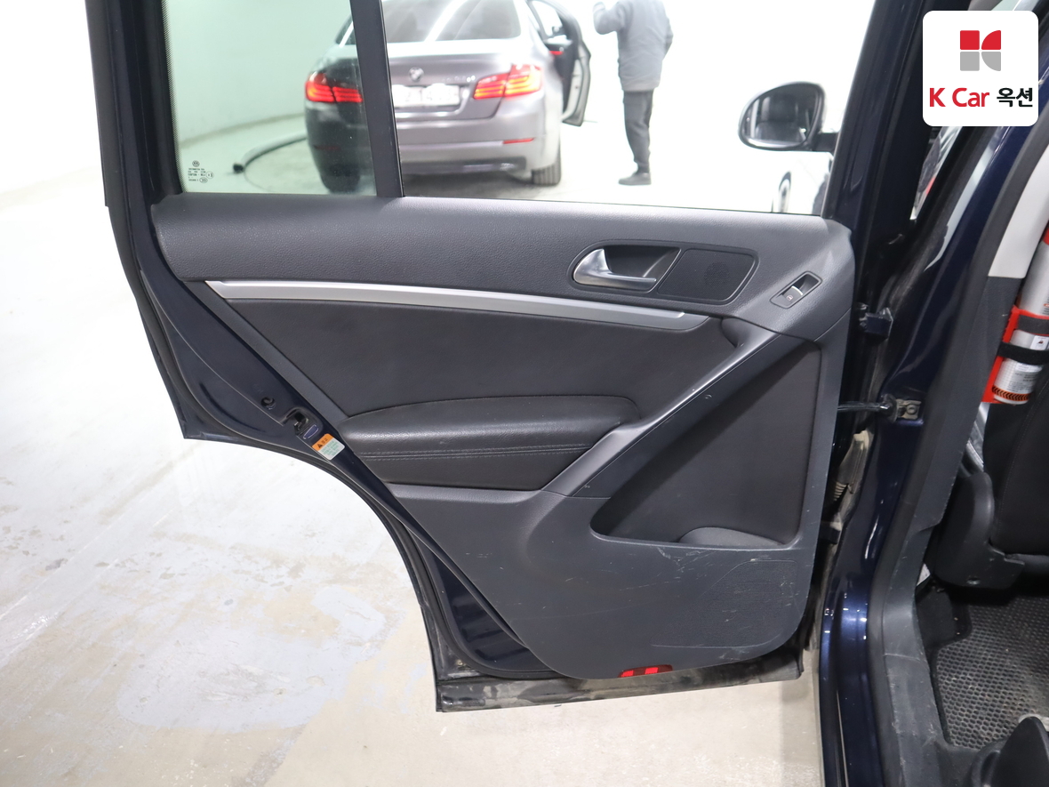 Volkswagen Tiguan - 25