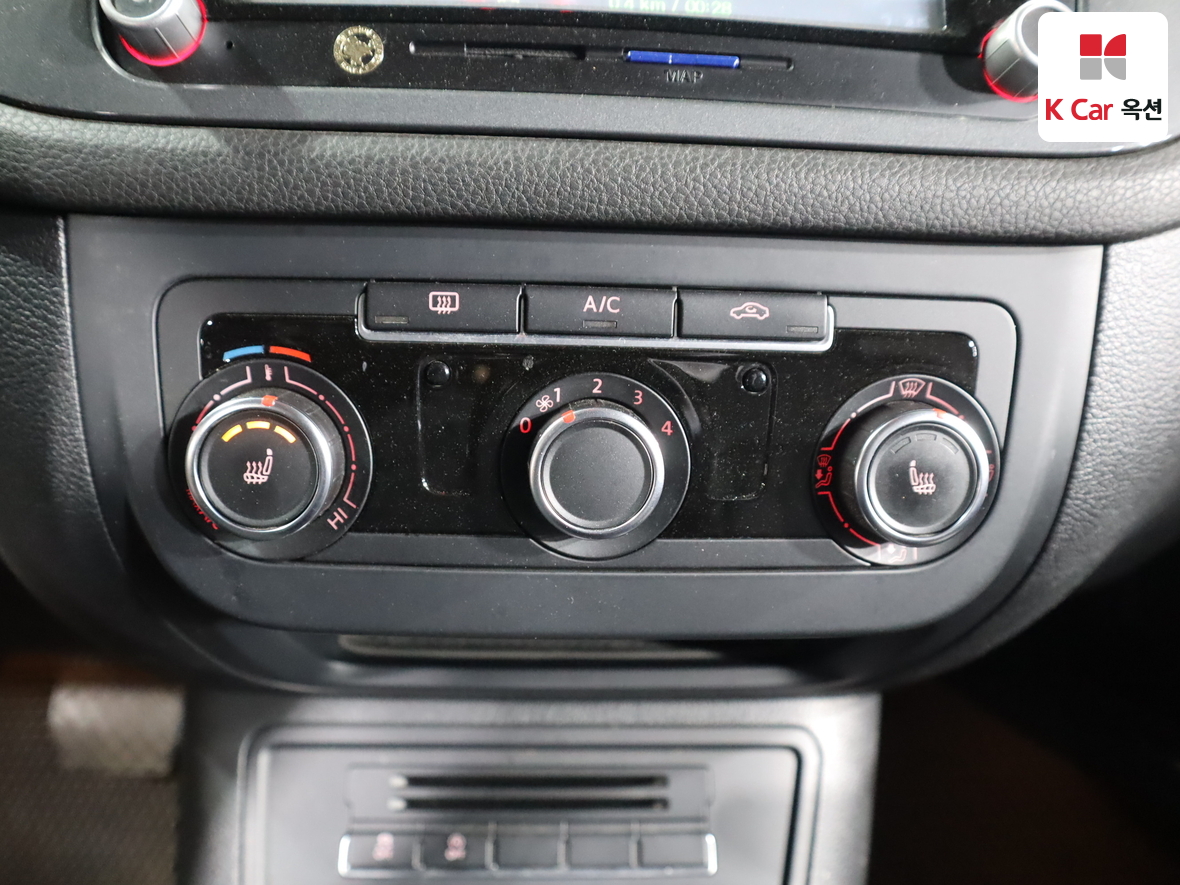 Volkswagen Tiguan - 15