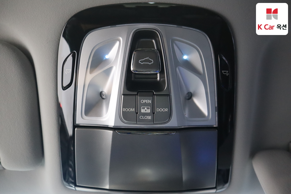 Hyundai AZERA 2014 - Image 13