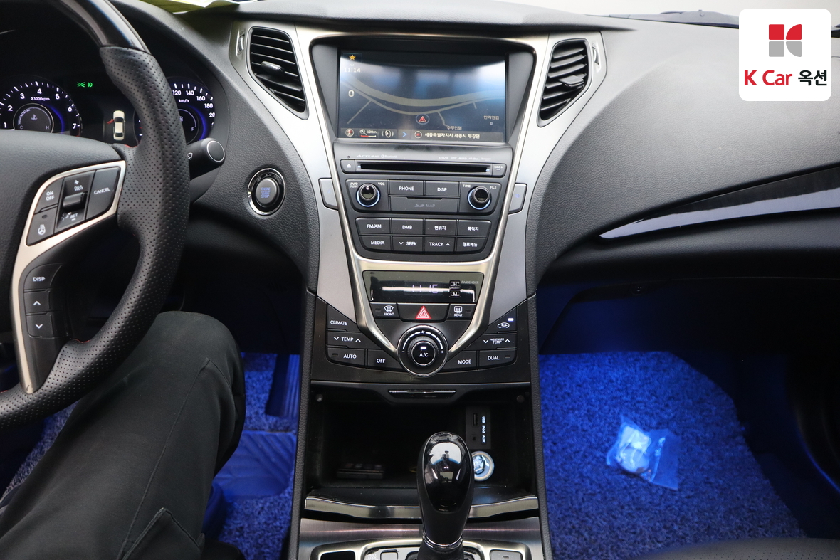 Hyundai AZERA 2014 - Image 6