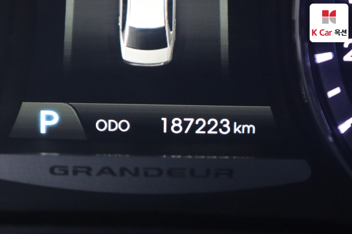 Hyundai AZERA 2014 - Image 4