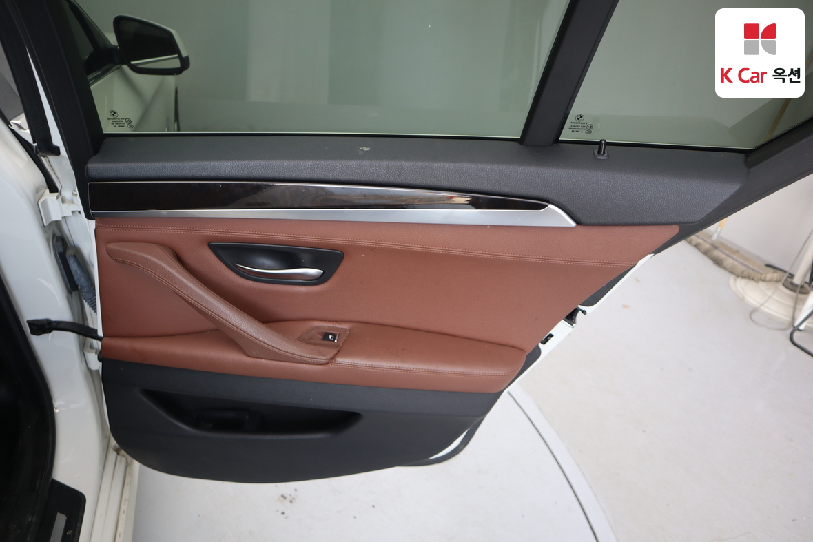 بي إم دبليو الفئة 5 2013 - صورة 31