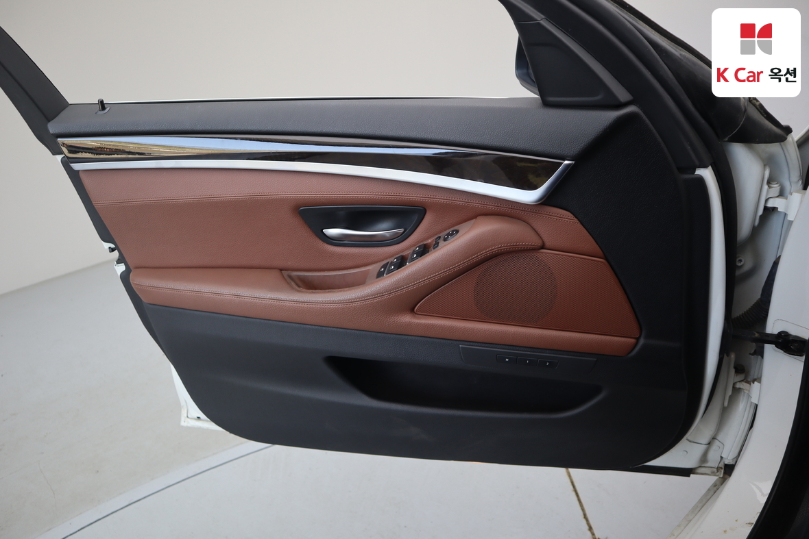 بي إم دبليو الفئة 5 2013 - صورة 8