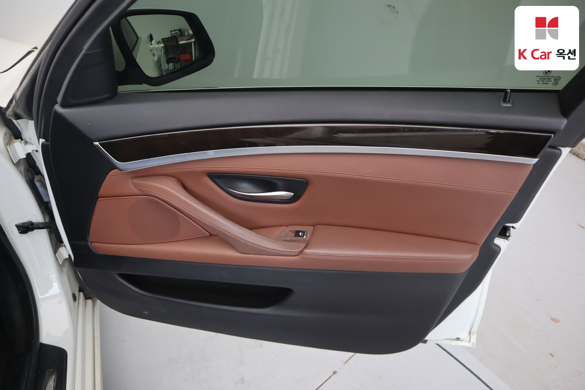 بي إم دبليو الفئة 5 2013 - صورة 33