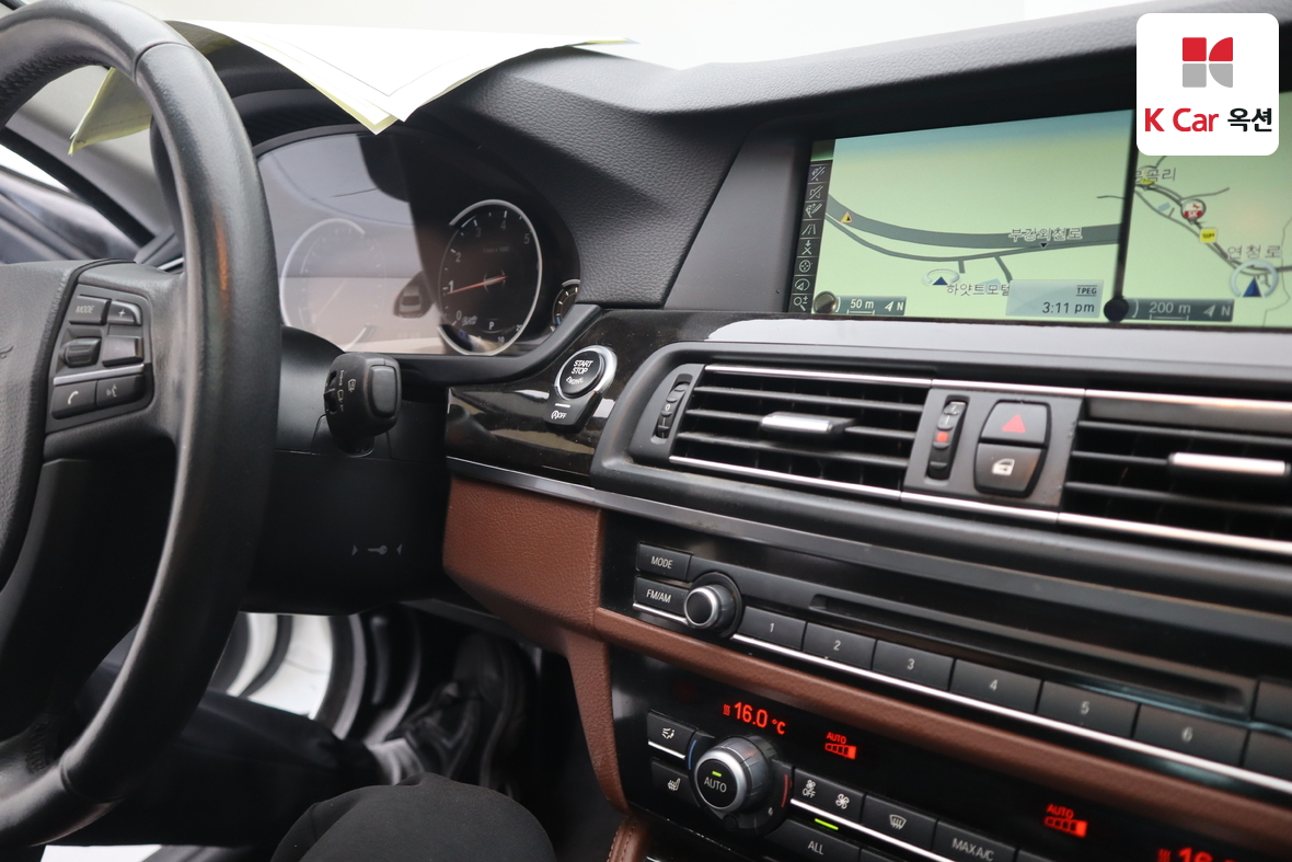 بي إم دبليو الفئة 5 2013 - صورة 11