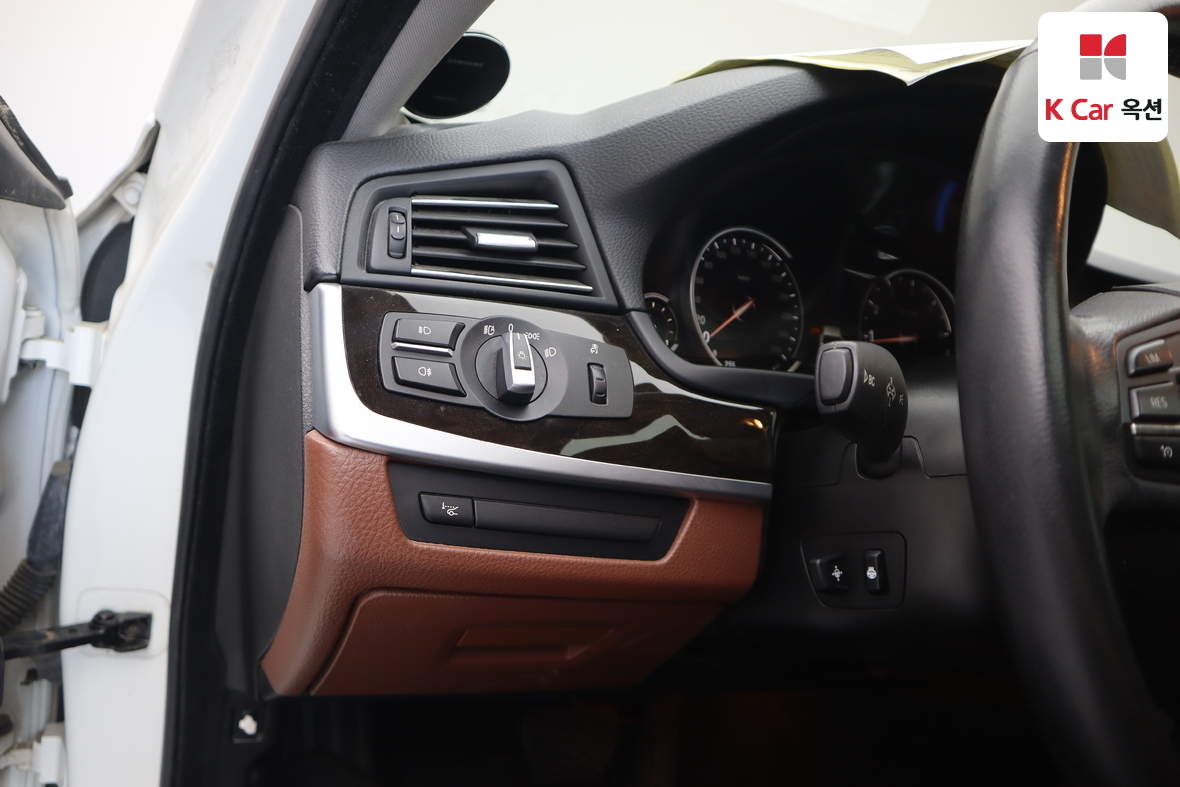 بي إم دبليو الفئة 5 2013 - صورة 9