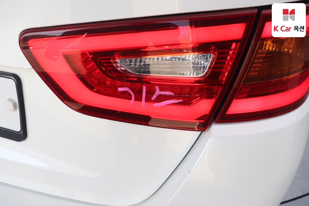 Kia K5 2014 - Image 38