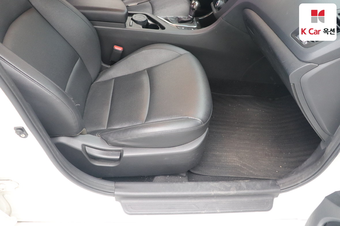 Kia K5 2014 - Image 27