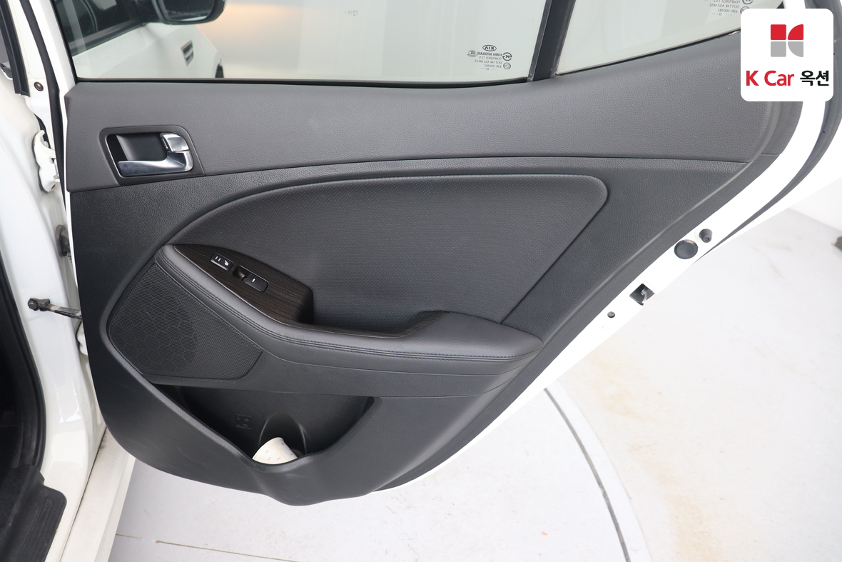 Kia K5 2014 - Image 24