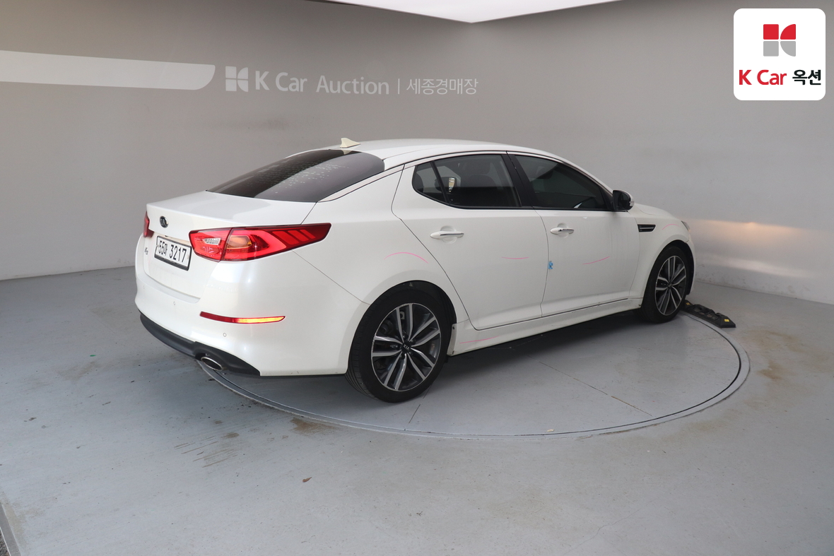 Kia K5 2014 - Image 2