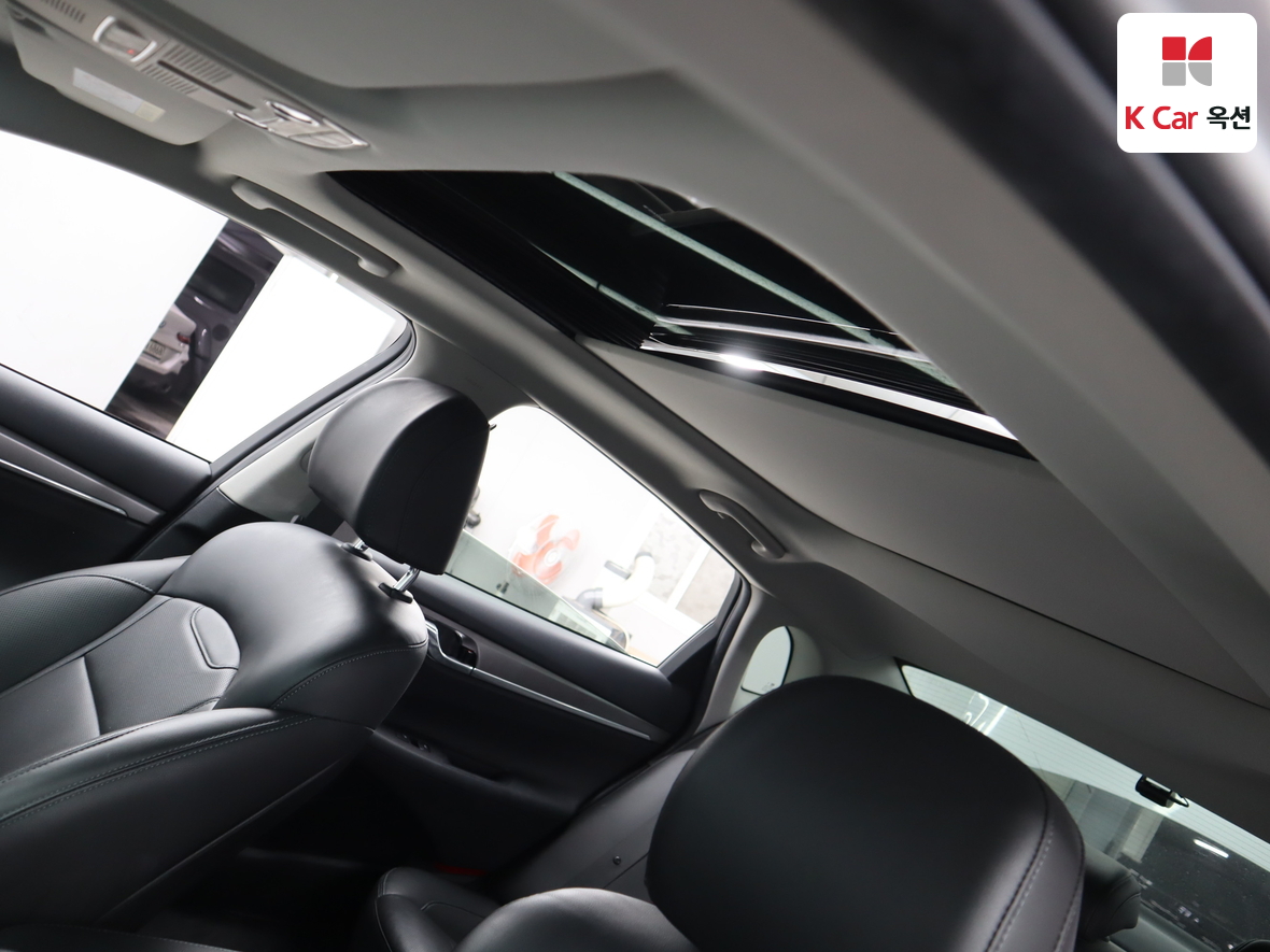 Hyundai Grandeur - 21