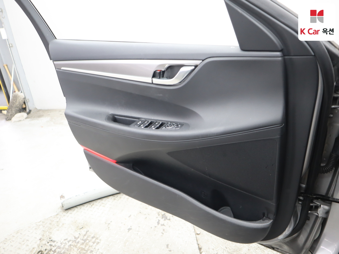 Hyundai Grandeur - 8