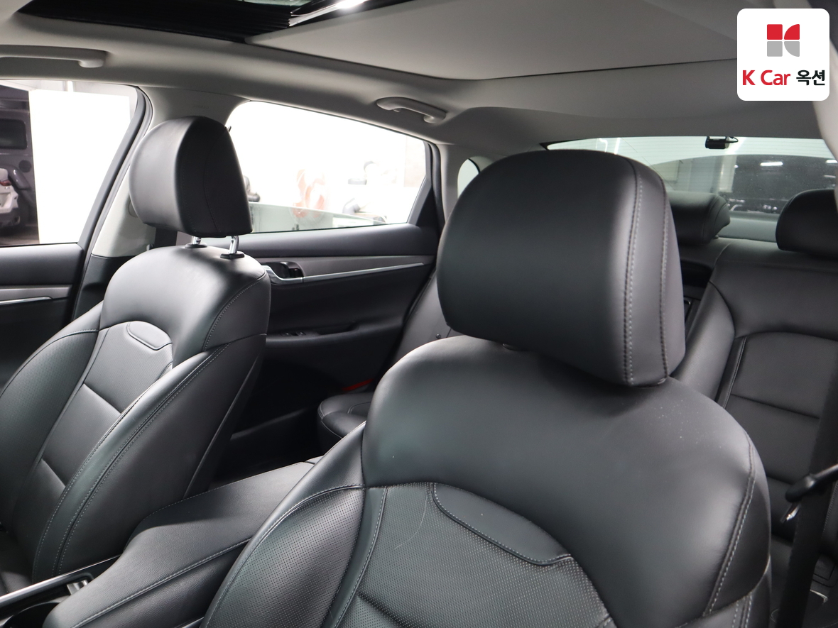 Hyundai Grandeur - 19