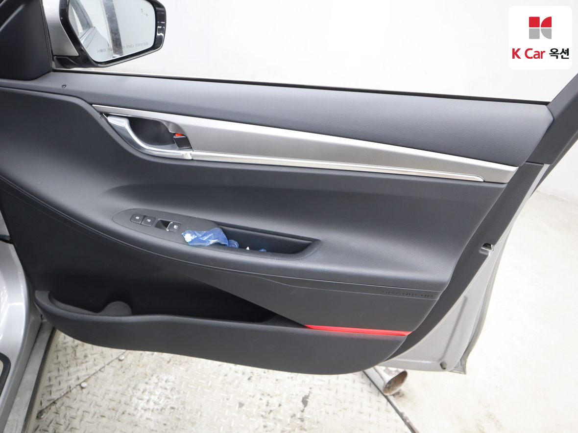 Hyundai Grandeur - 30