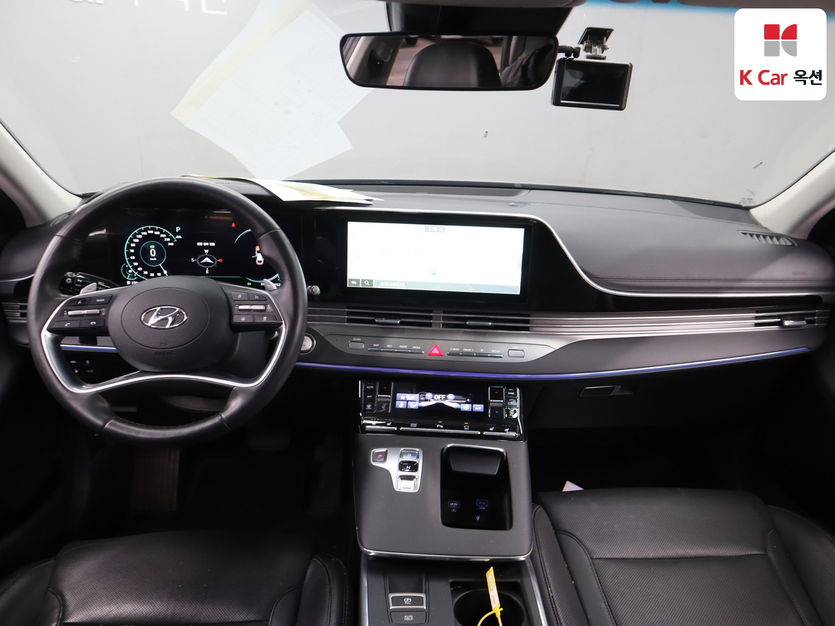 Hyundai Grandeur - 3