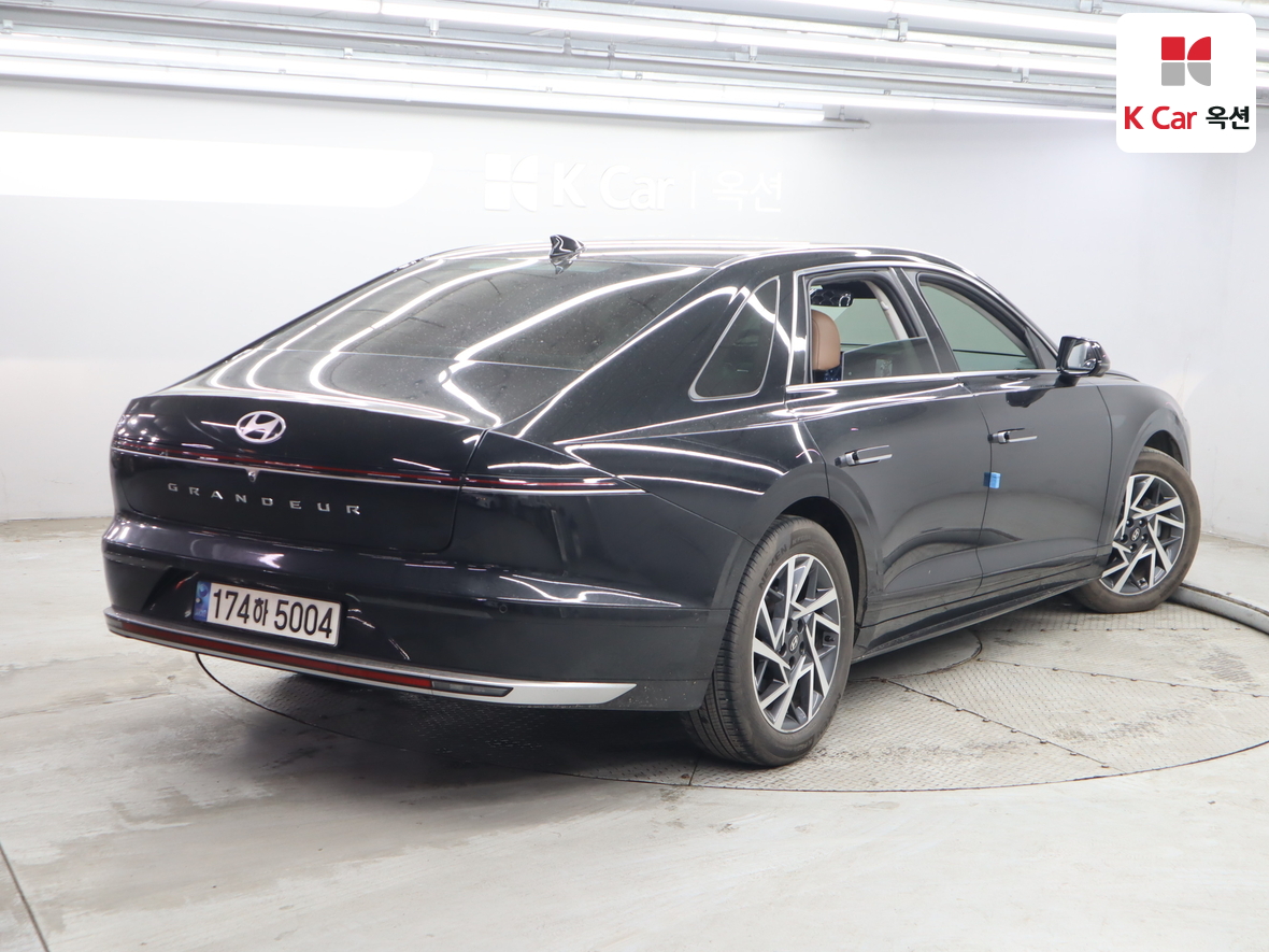 Hyundai Grandeur - 2