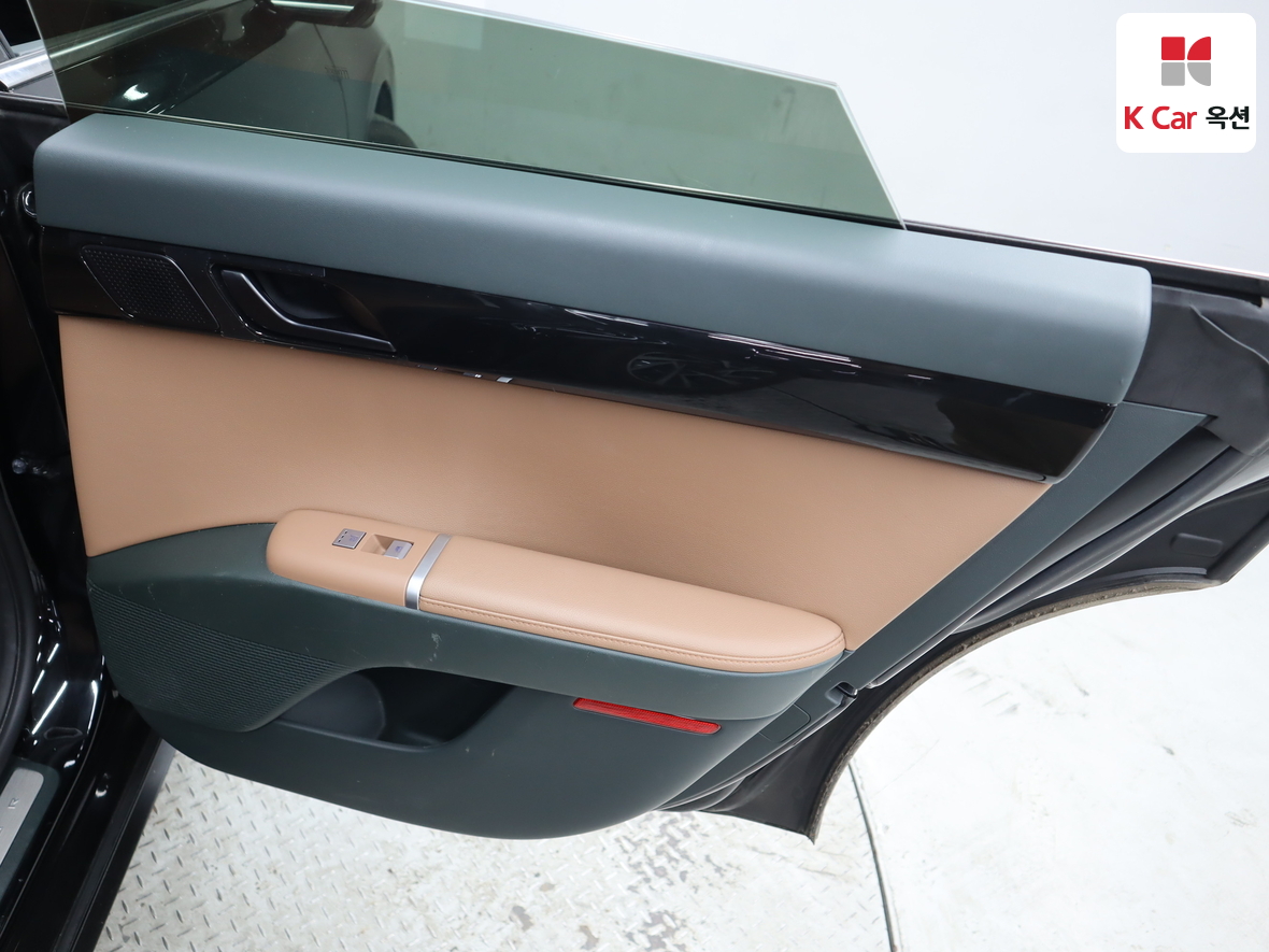 Hyundai Grandeur - 26