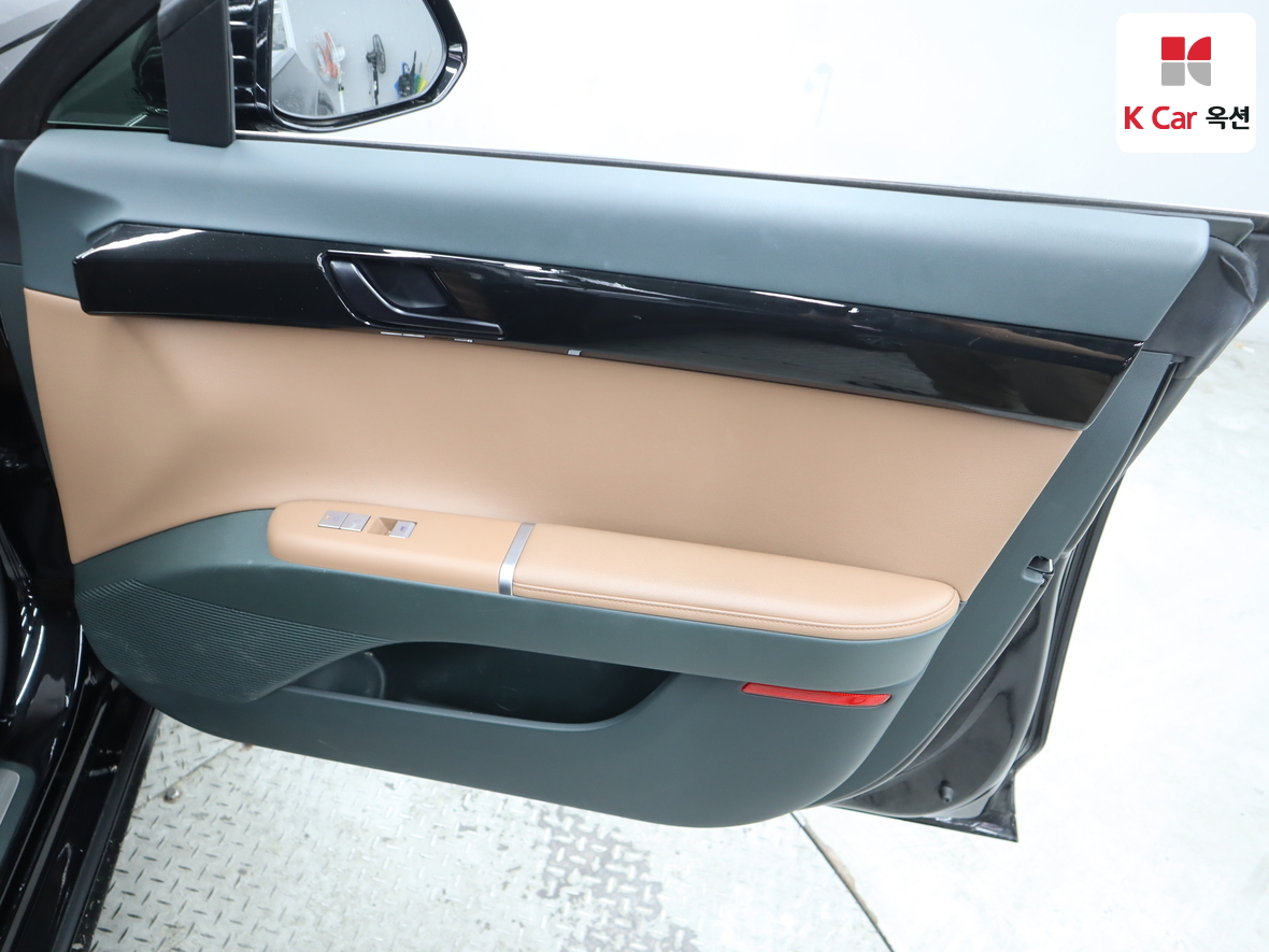 Hyundai Grandeur - 28