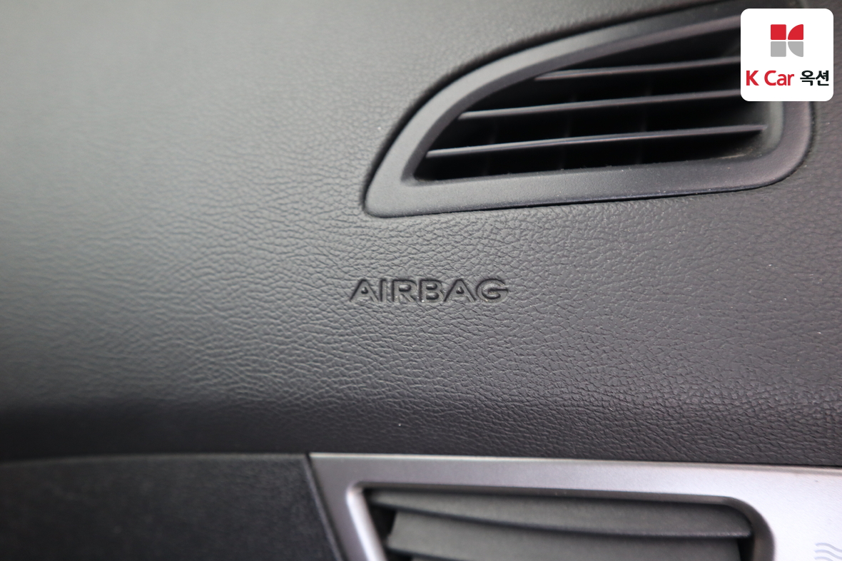 Hyundai Elantra 2012 - Image 29